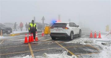 合歡山「警察小姐姐」新造型曝光！　小編嚇壞：被盯上了