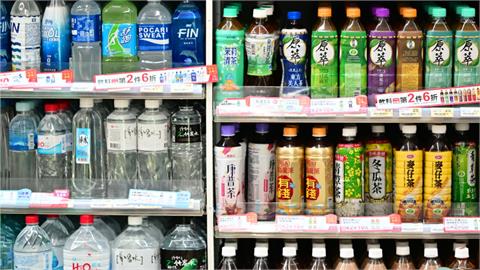 超商「1冷門飲料」突暴紅！領域擴張「塞滿整片貨架」網點頭：有時還要搶…