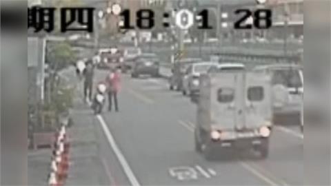 吸毒精神錯亂！　男子當街辱罵騎士還持美工刀傷人