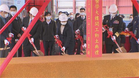 哀悼F-5E失事飛官蔡總統感謝國軍堅守崗位同為飛行員出身馮世寬：為國軍打氣