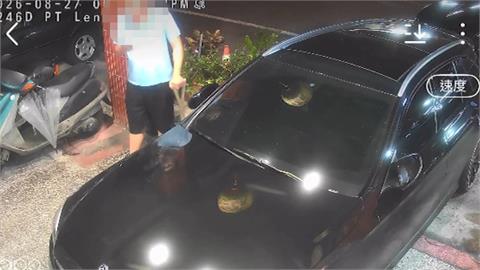 愛車停自家騎樓遭砸　男子疑不滿被討債"砸錯車"