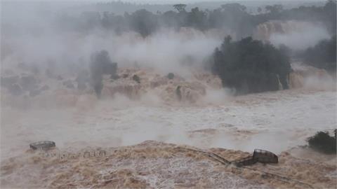 連日豪雨伊瓜蘇瀑布水位暴漲　水量達平常16倍有史以來次高
