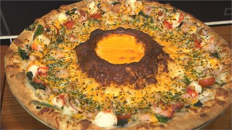 連鎖披薩聯手五星級飯店推新品 搶攻年夜飯商機