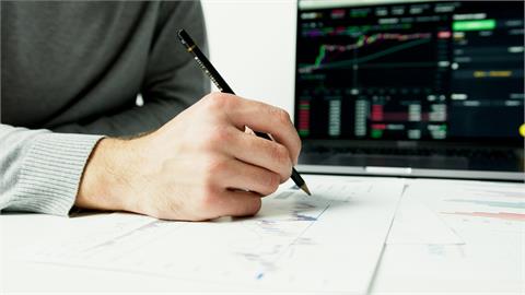 全球藍籌企業投資布局　不專「美」於前