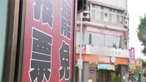 政治立場不同竟打人　網友起底火鍋店老闆就站在一旁