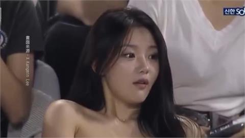 韓職仙女球迷爆紅！　五官精緻身材姣好遭質疑是AI