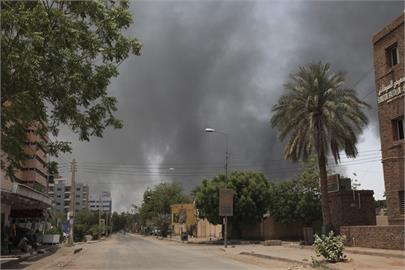 快新聞／蘇丹爆政變「首都炮火連天」！　準軍事組織RSF稱攻占總統府等要地