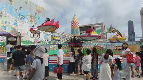 高雄大立百貨"空中樂園"10月休園 民眾把握時間回味