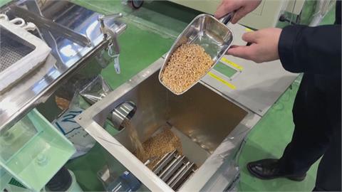 日本業者與福島農民合作　把無法食用的稻米製成生質塑膠