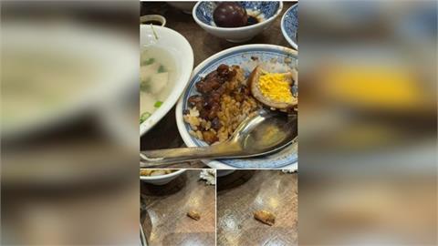 快新聞／扯！台北萬華必比登名店「小王煮瓜」滷肉飯有菸頭　衛生局：限期改善