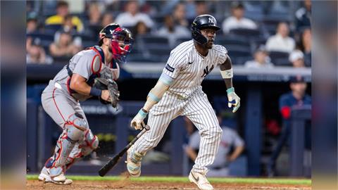 MLB (影)／爭議判決讓紅襪大失血球迷氣炸！基襪大戰百年恩怨再添一樁