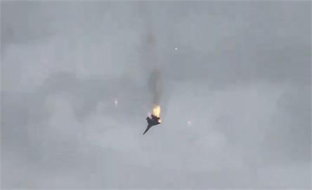 俄羅斯軍機疑空中起火 墜入克里米亞附近海域
