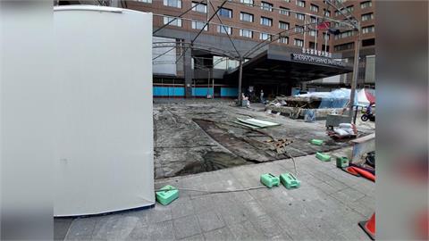 快新聞／「白海豚」釀災！工地圍籬遭強風吹倒傷及路人　北市建管處震怒了