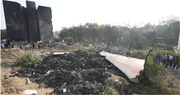 印度墜機釀294死！波音787夢幻客機首起空難　美運輸部長：無須立即停飛