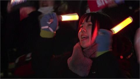 韓國民眾集結國會外　全智賢等演藝人士聲明彈劾尹錫悅