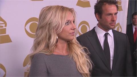 美流行樂天后疑涉毒駕、酒駕　「小甜甜」布蘭妮遭上銬逮捕