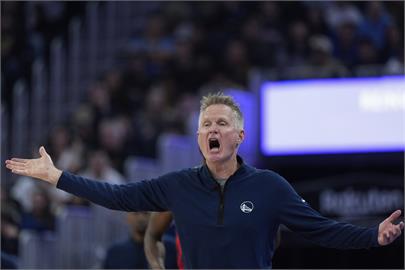 NBA(影)／勇士1分差無緣NBA盃4強　主帥柯爾怒轟：小學比賽都不會有這種吹判