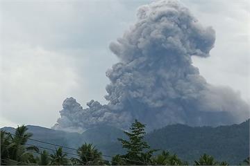 【有片】印尼杜科諾火山噴發釀3死20人失聯含新加坡籍　10公里火山灰柱衝天