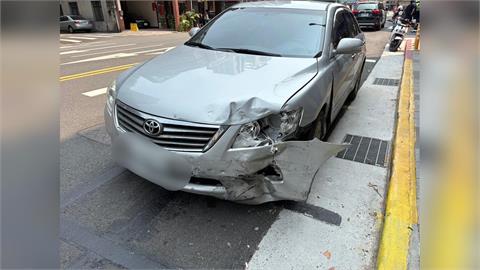 北市7旬老翁肇事！頭暈逆向連撞5車　驚悚畫面曝光