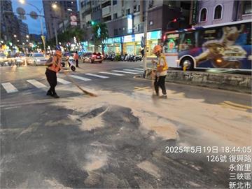 快新聞／弟弟欲闖封鎖線指「黃黑色機車是媽媽的」　清隊隊員：三峽車禍像恐怖攻擊