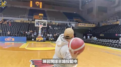 12強賽(影)／不考慮棒籃雙棲？「魚住」曾頌恩差點單手投進「超大號三分」
