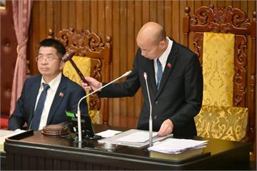 《所得稅法》三讀通過　長照扣除額調高至18萬、明年報稅適用