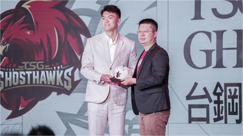 PLG(影)／選秀榜眼何許人？獵鷹挑「旅美搖擺人」林宇謙　主帥讚：很適合球隊體系