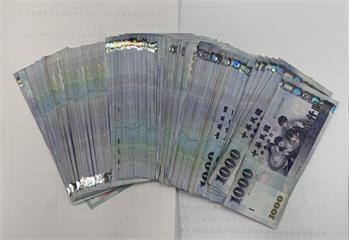 自動提款機前神色慌張　警逮24歲提領車手還是4條通