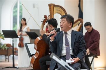 快新聞／指揮官陳時中親臨音樂會現場 全民齊唱《心向天明》致敬抗疫英雄
