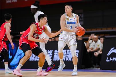 籃球／「台灣隊長」陳盈駿腳踝扭傷退場！　出戰亞洲盃資格賽狀況不明朗