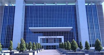 水壺藏針孔！色男潛健身房偷拍沐浴　遭員工圍堵活逮判6月