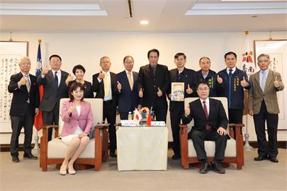 日本土浦市長率團拜會黃偉哲  感謝台南街道以土浦命名