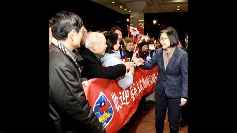 蔡英文抵達加拿大　僑胞揮舞國旗熱烈迎接　傳出將再訪問美國