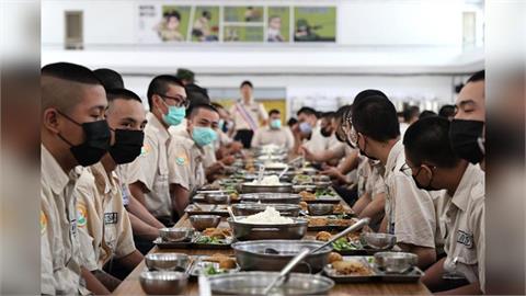 快新聞／全國役男有福了！「這1類兵役」團膳費大升級　本島地區調幅最高