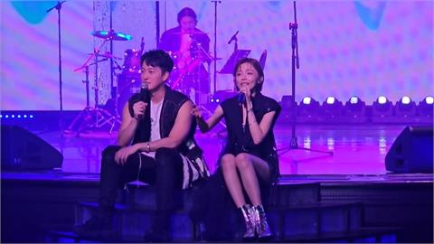 悲悼傅子純！王瞳「登船才知」摯友死訊　登台淚崩「吐26字」心聲