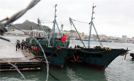 快新聞／中國2漁船非法捕魚還謊報漁貨數！　遭南韓海警扣押