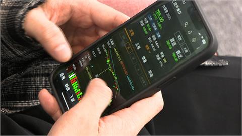 佛心企業出手助陷股災員工　餐飲推優惠挺小資族