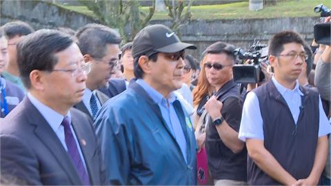 馬英九訪中國稱「兩岸同根同源」 !脫口秀四川話出包翻車…小粉紅嗆:天生演員