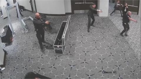 白宮晚宴槍擊案新畫面曝光　驚險交火！槍手攜疑長管槍械衝過安檢站