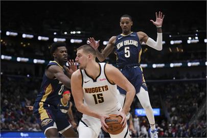 NBA(影)／小丑中鋒慢熱前21分鐘一分未得　仍大三元率金塊延長賽險勝鵜鶘