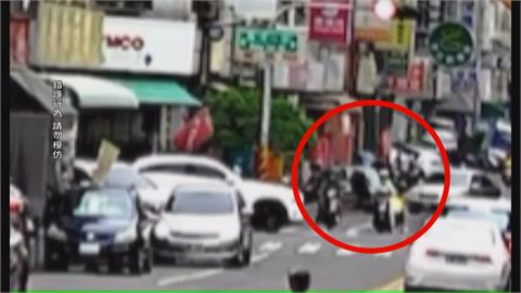 不滿當保人遭追債？男子駕車衝撞當鋪人員還拖行