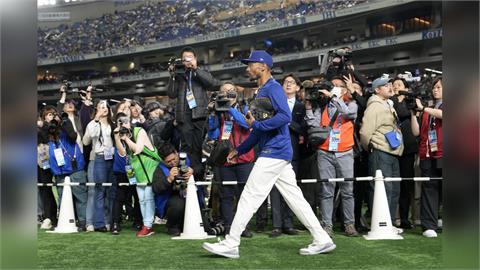 NBA(影)/道奇球星「木屐」多才多藝!將斜槓出任明星週名人對抗賽的教練