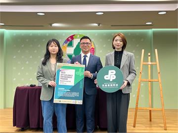 快新聞／培養下一代外交人才　民進黨啟動2025年「新生代外交培力營」