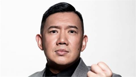 感謝台灣給自由！杜汶澤刺青紀念來台滿一年　高喊「我是港裔台灣人」