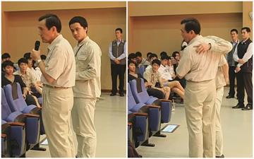 宋建樑親馬英九影片曝光！　還當眾直呼：以為你是我爸
