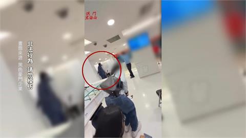 北市東區搶銀行！霹靂小組獲報到場　搶匪「持假槍、假手榴彈」險得手千萬