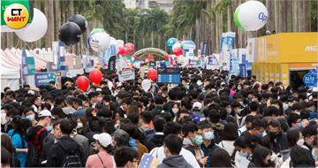 AI搶誰飯碗1／文組生畢業即失業？免擔心　求職網最新數據出爐跌破專家眼鏡