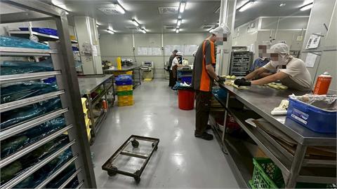 炎亞綸自創甜點「梨花酥」遭爆期限標示不實 工廠被揪3缺失