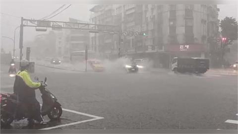 快新聞／「白海豚」外圍環流發威！12縣市豪大雨特報　下到晚上