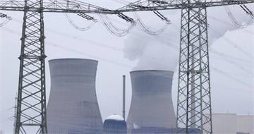 南韓蔚山電廠倒塌! 老舊設施準備拆除時倒塌「6人疑被埋2人獲救」